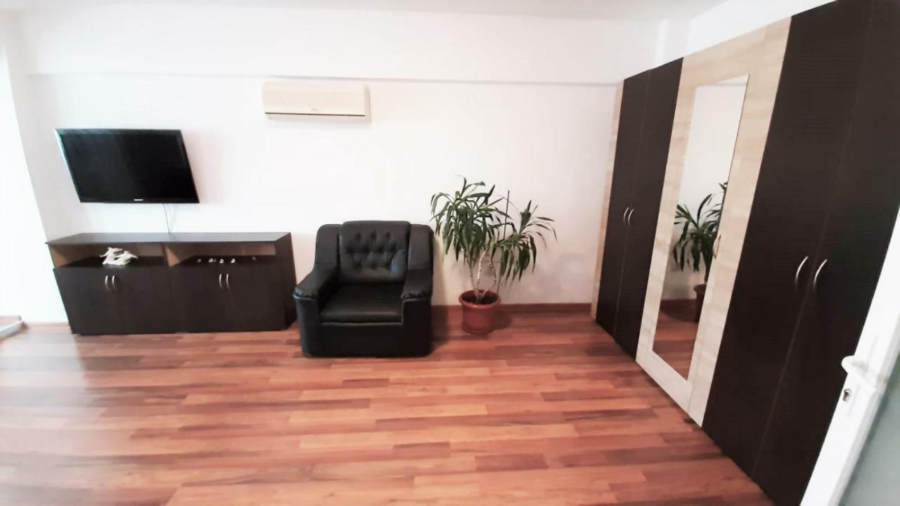 Ultracentral - Apartament Modern - Panoramic View Bacău Zewnętrze zdjęcie